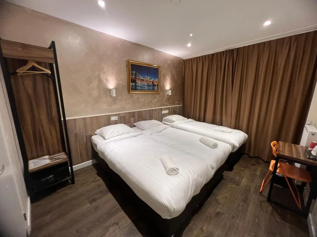Budget Dam Hotel - photo 3