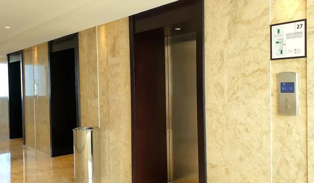Spacious room at 23th city view - photo 16