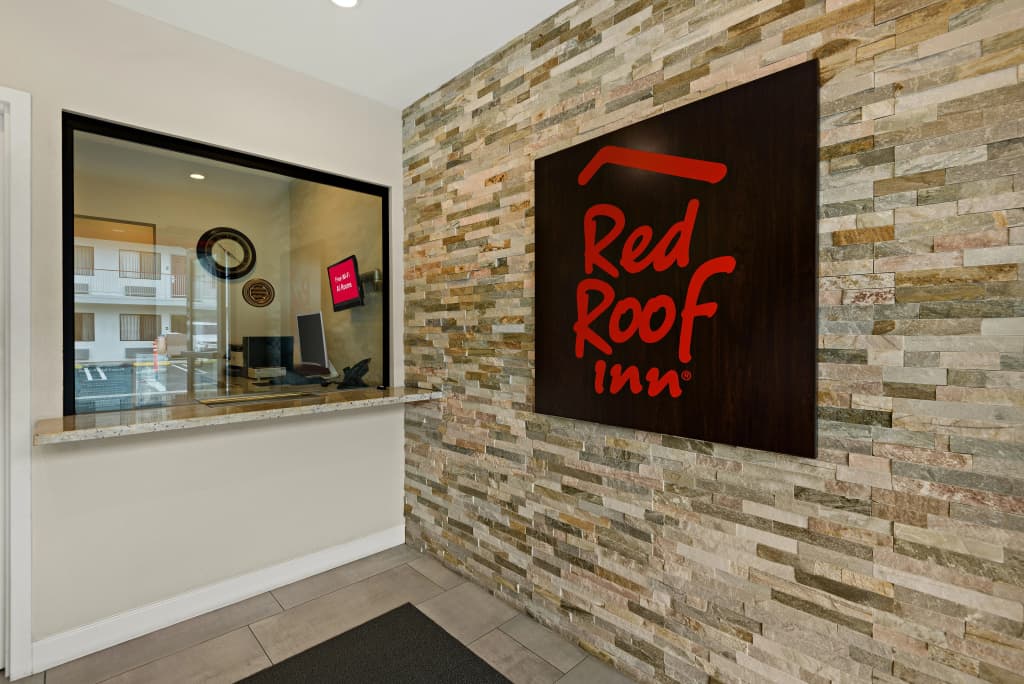 Red Roof Inn Los Angeles - Wilmington, CA - photo 1