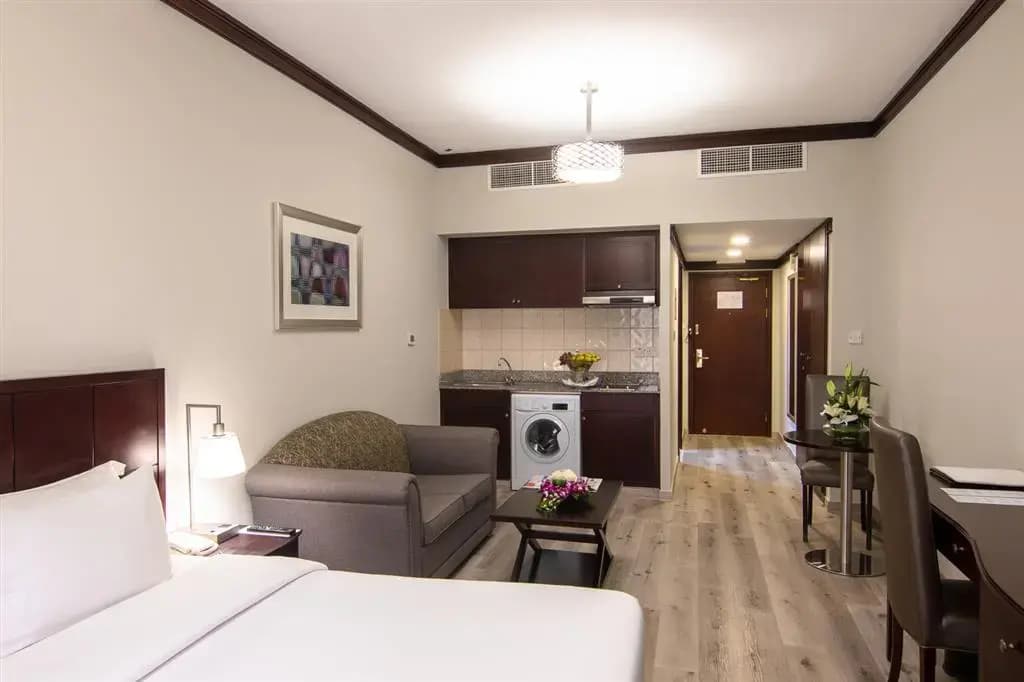 Savoy Crest Hotel Apartments - photo 14