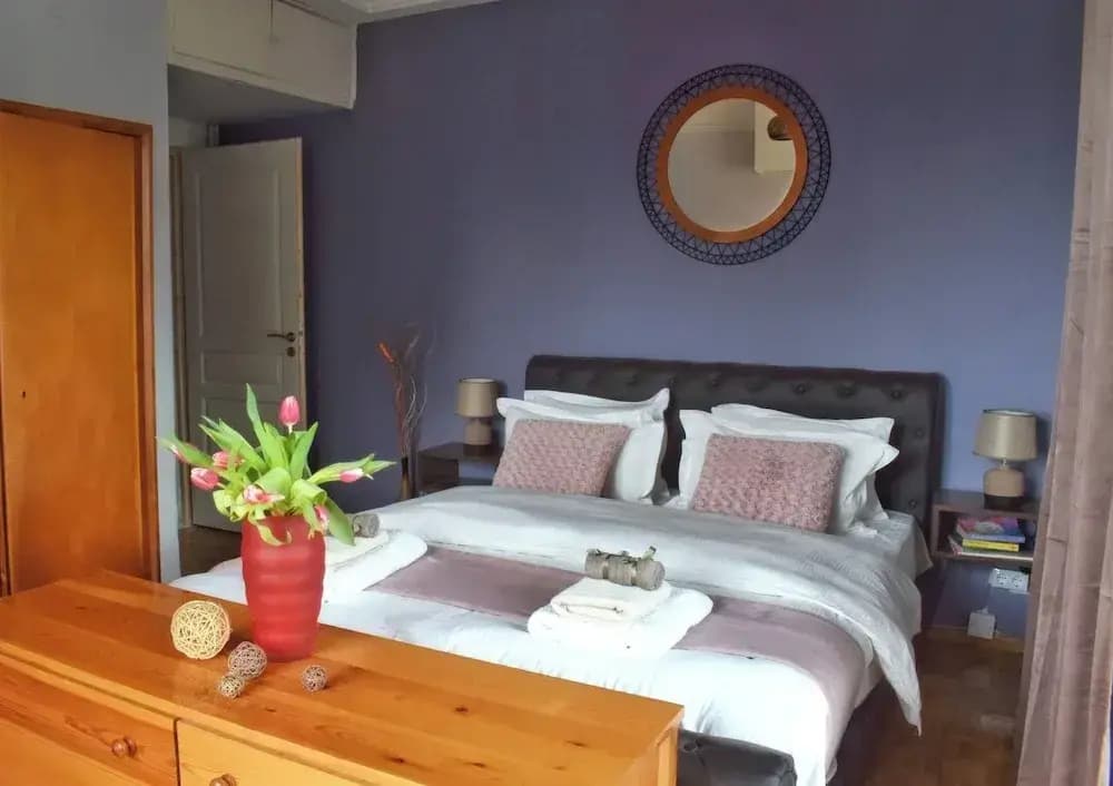 4-bedroom Athens Smart Stay - Base Rate - Extra Customisable - photo 1