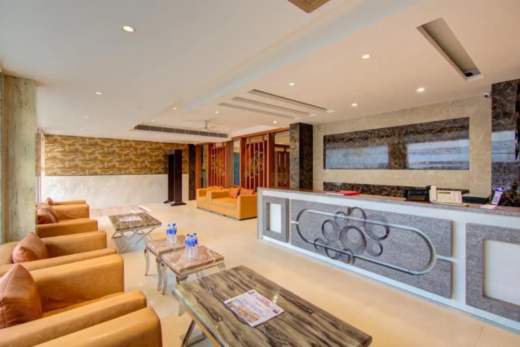 The Elevate Hotel - photo 1