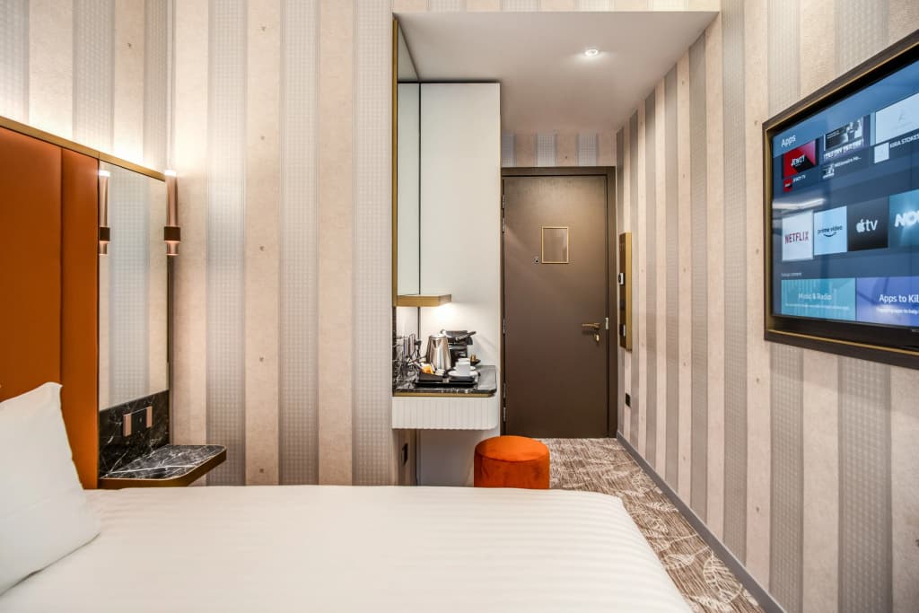 CC Palace Hotel Roma - photo 6