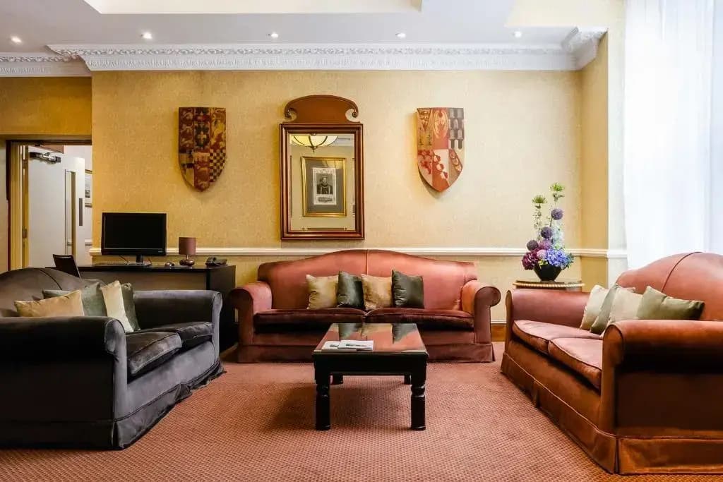 Hotel Henry VIII - photo 16