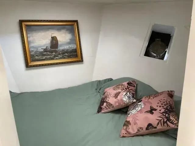 Romantic Houseboat - photo 3