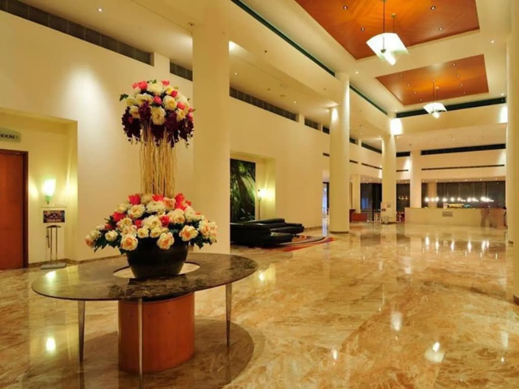 Parkcity Everly Hotel - photo 2