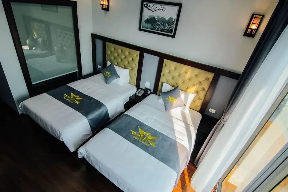 Top One Halong Hotel - photo 4