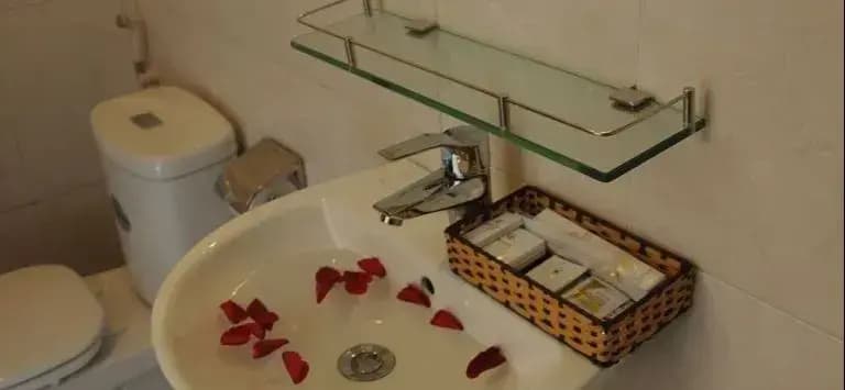 Champa Hotel - photo 9