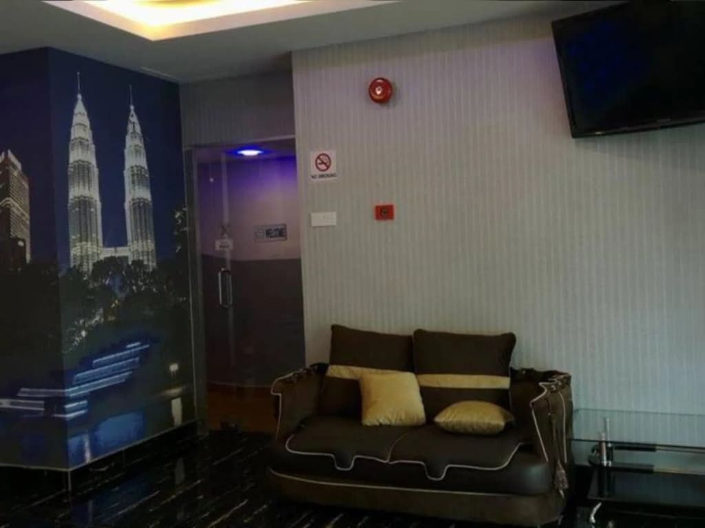 Hotel Q Inn - photo 7