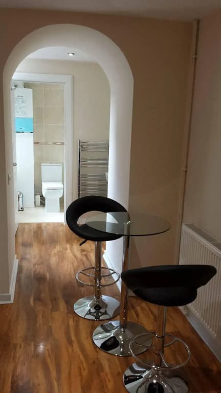 Edinburgh City Suites - photo 12