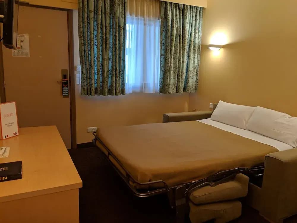 Club Inn - photo 4