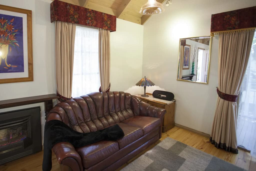 Olinda Country Cottages - photo 6