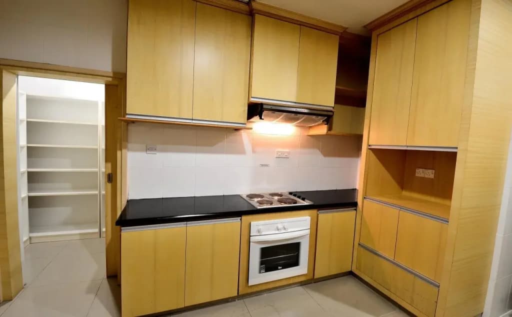 Imperial Suites Bintulu - photo 12