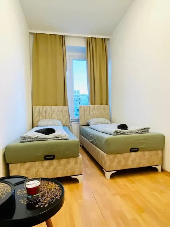 Rooms in Cozy 4BR Shared Apt Central - photo 33