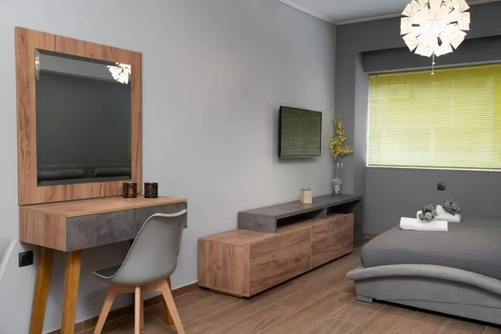 Superb suite on Aiolou street - photo 2