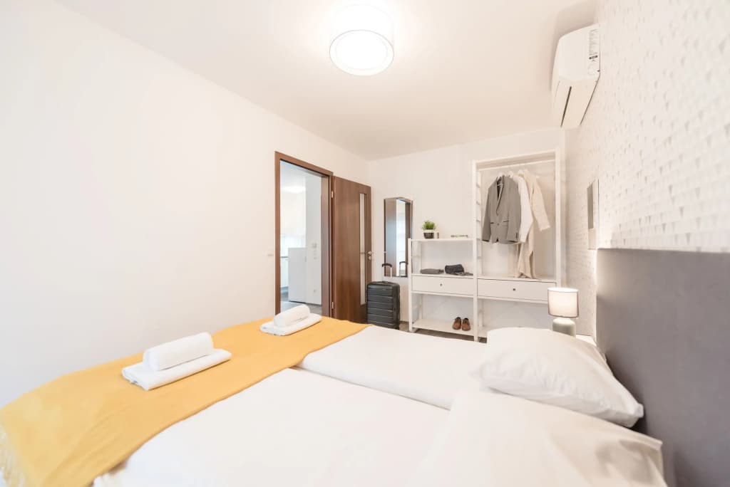Oasis Apartments at Broadway Residence - photo 4