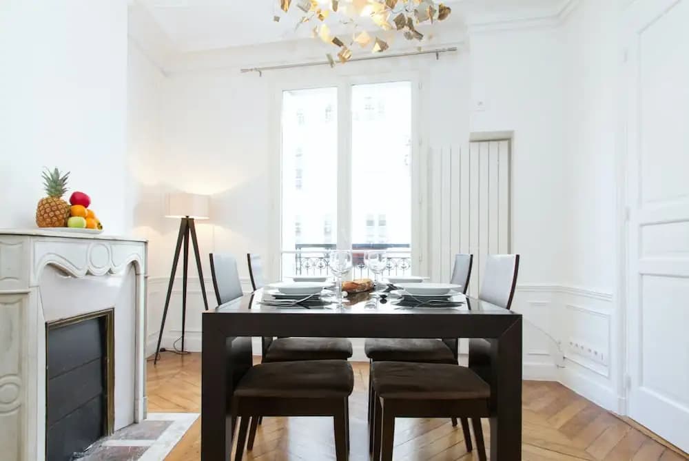Louvre - Tuileries Gardens Apartment - photo 2