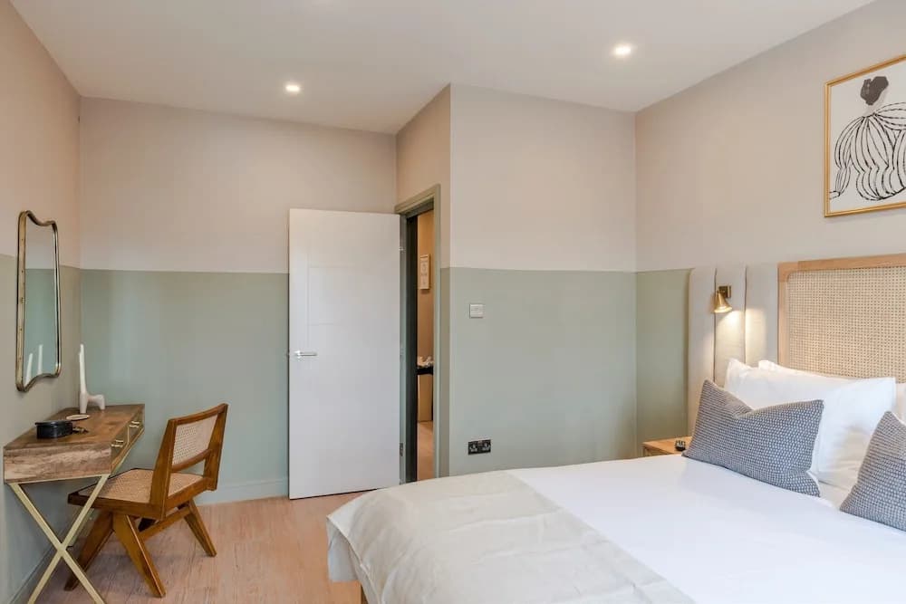 Your Apartment Shepherd's Bush - photo 18
