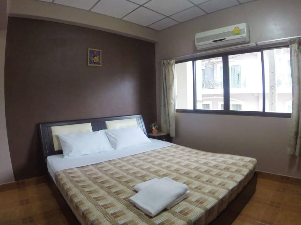 Drunken Duck Guesthouse - photo 5