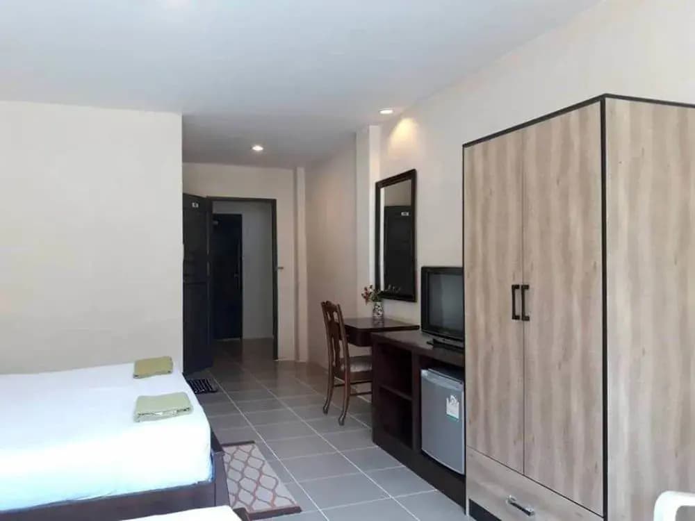 Number One Guest House - photo 4