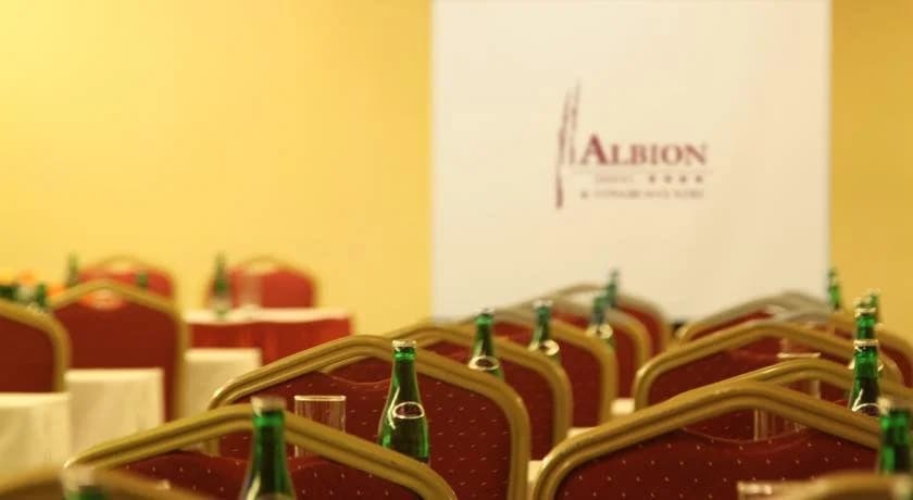 Albion - photo 18