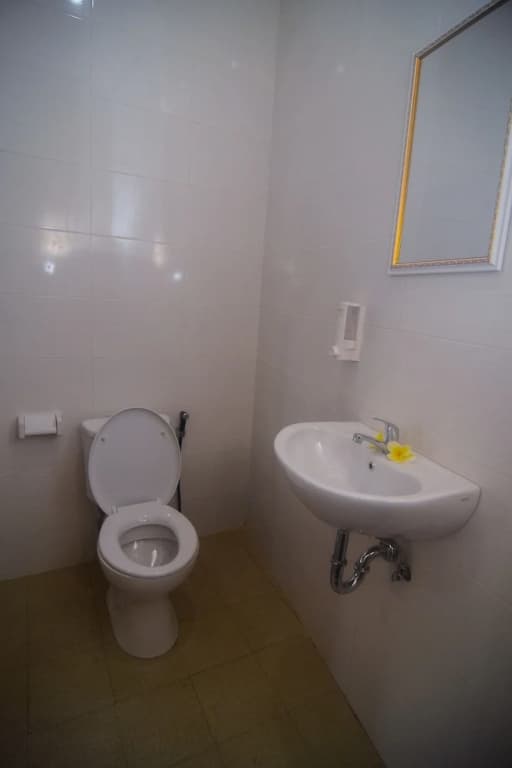 Permana Guesthouse - photo 9
