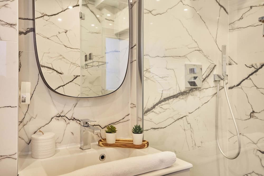 Charming Apartement Center of Paris Montmartre - photo 8