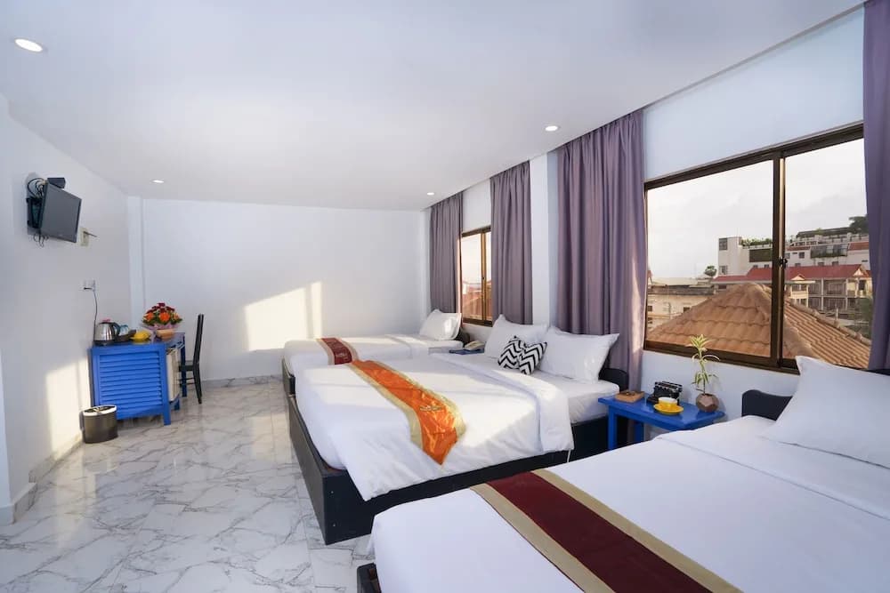 The Rabbit Hole Hotel & Spa - photo 3