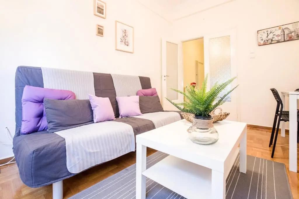 Cute flat in Central Athens - photo 4