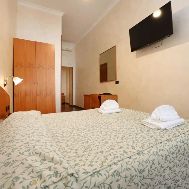 Hotel Corot - photo 21
