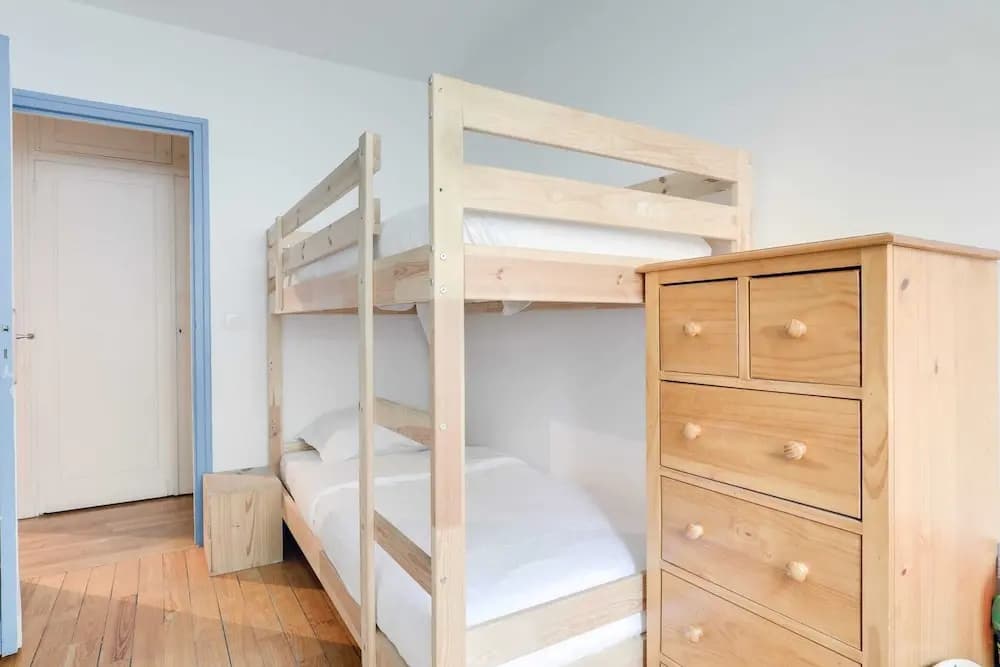2 bedroom family apartment for 4 people by GuestReady - photo 2