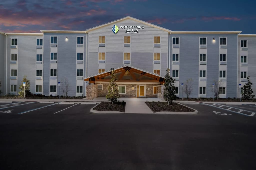 WoodSpring Suites Orlando East UCF - photo 22