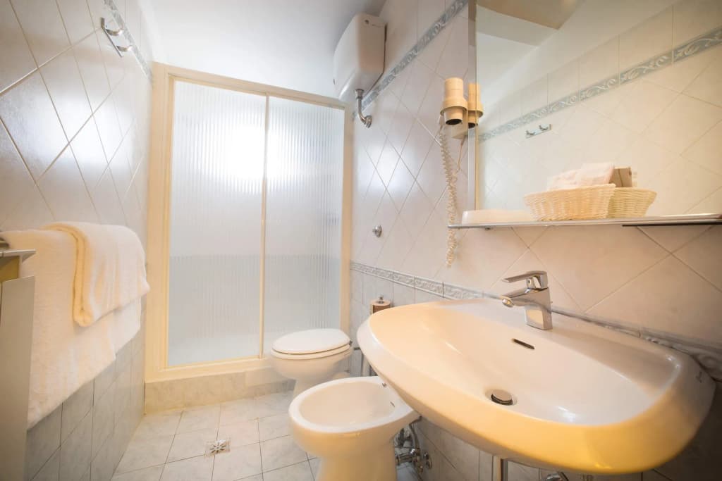 Hotel Montreal - photo 8