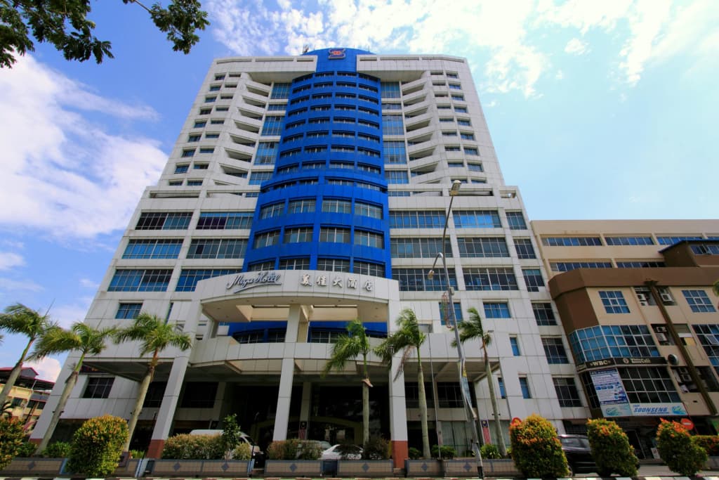 Mega Hotel Miri - photo 1