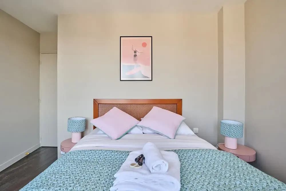 Sublime 2 Bedroom Flat Quai de Seine Eiffel Tower - photo 5