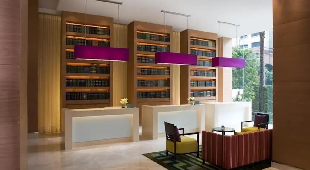 Courtyard by Marriott Bangkok - photo 18
