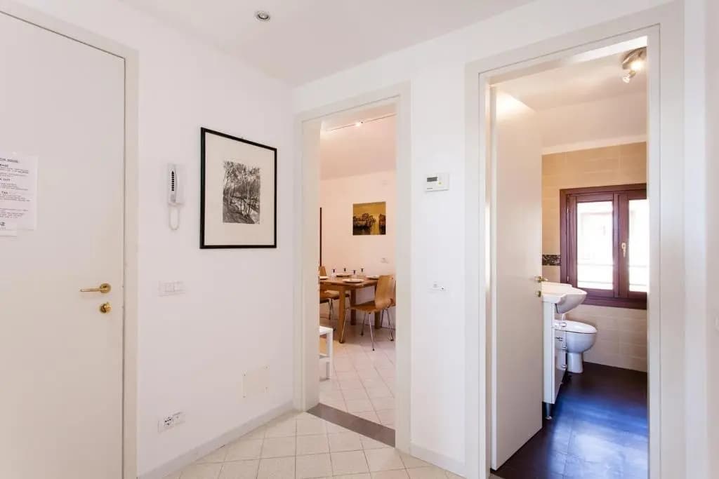 Prince Apartments - photo 4