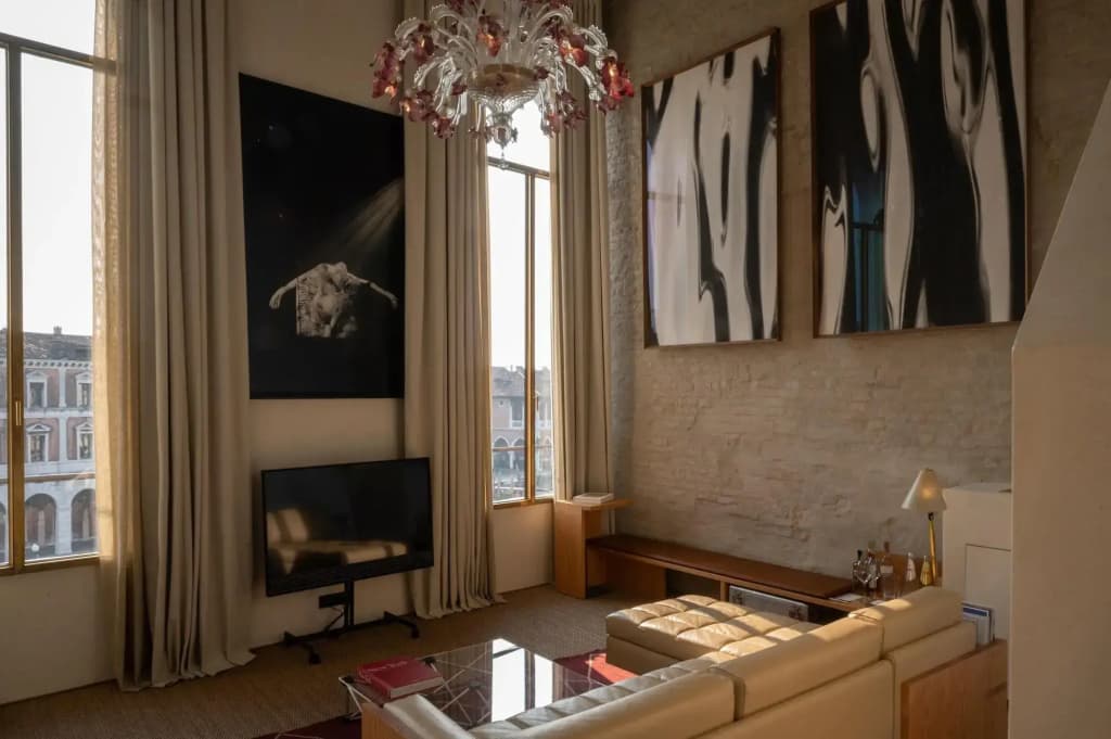 The Venice Venice Hotel - photo 6