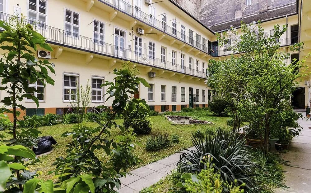 Pepper Apartments - main photo