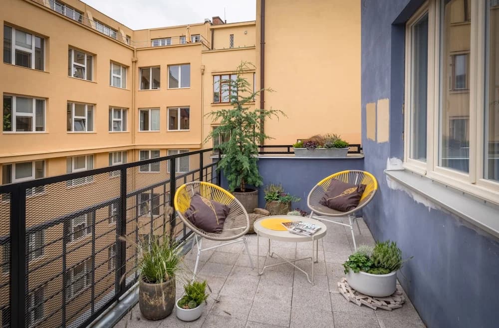 City Leaf Apartments - main photo