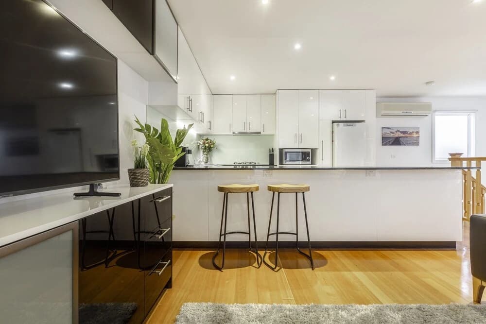 StayCentral - Port Melbourne Townhouse - photo 4