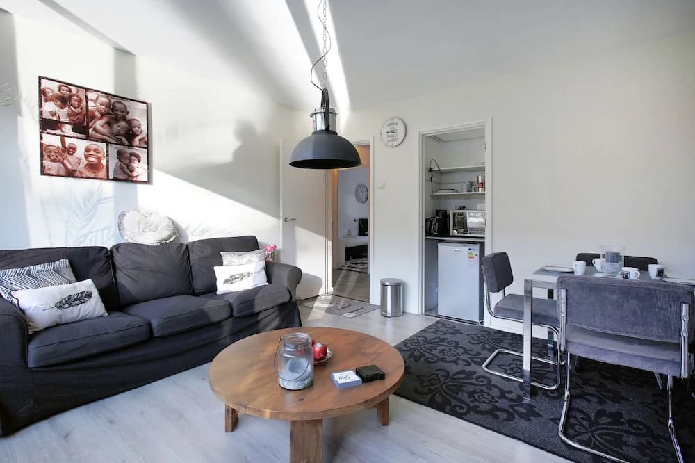 Unique Apartment With Balcony - photo 8