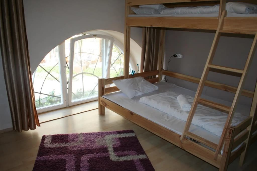 Walking Bed Budapest Hostel - photo 15