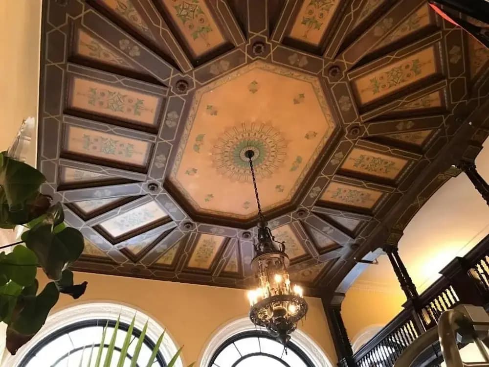 Mayflower Hotel - photo 11