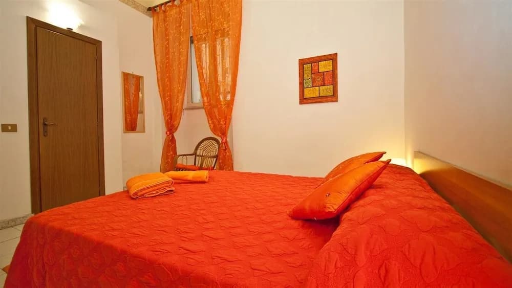 Rental In Rome Celestino Apartment - photo 2