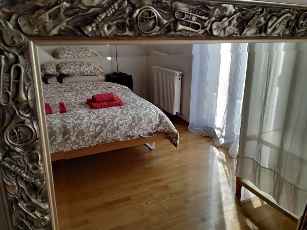Puskas Apartment - photo 4