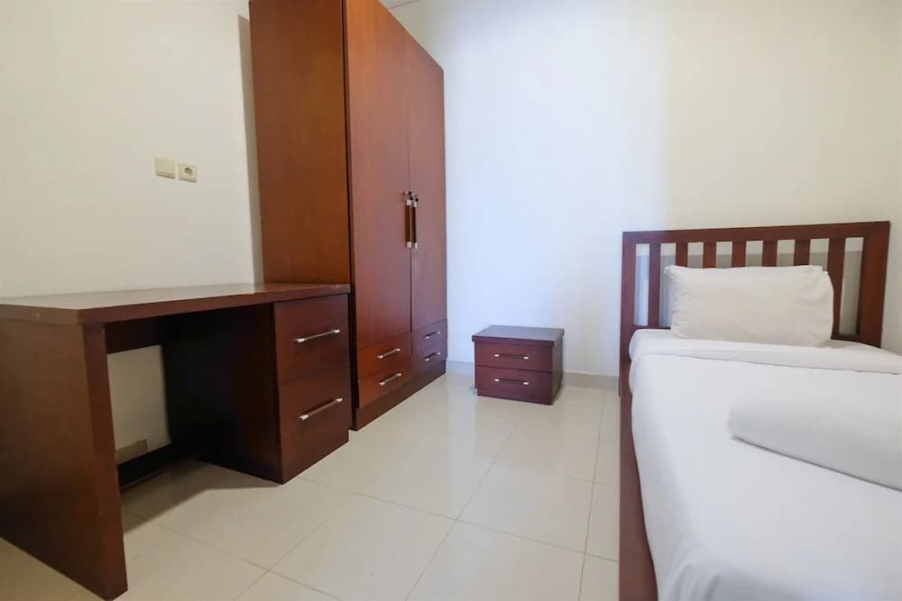 Spacious 2Br Bellezza Apartment - photo 4