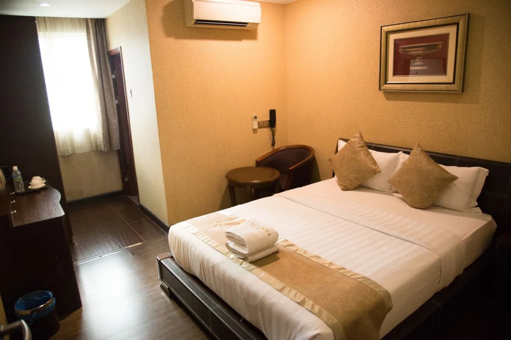 Valenza Hotel & Cafe - photo 7