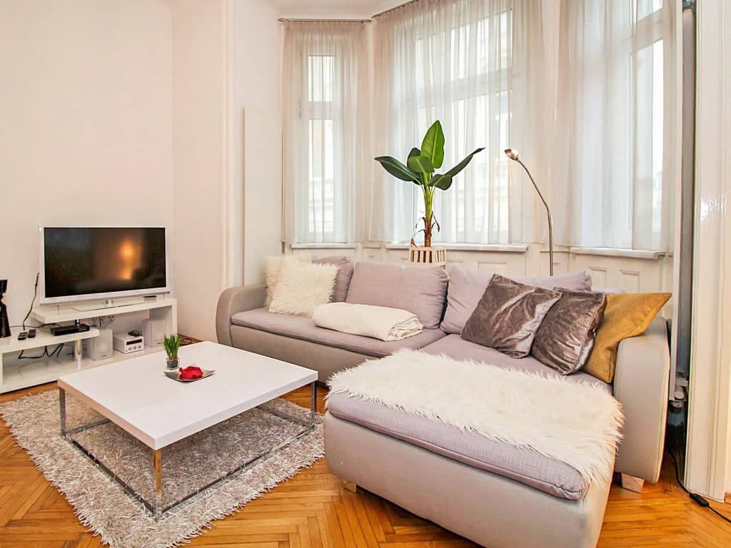 Romantic Living - photo 5