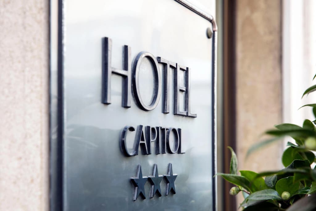 Hotel Eiffel Capitol - photo 18